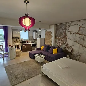 Airport 3 Apartament